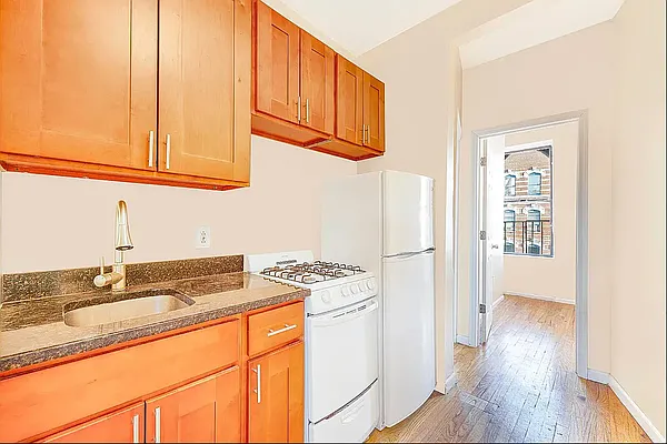 Rented by REAL New York | media 3