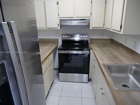2nd image of 1441 Woodpecker St #1441