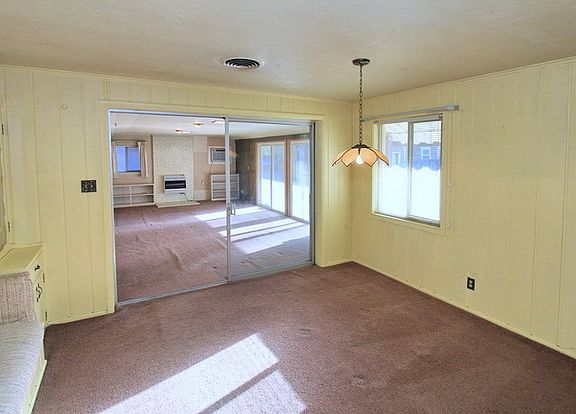 4th image of 212 E Beryl Ave