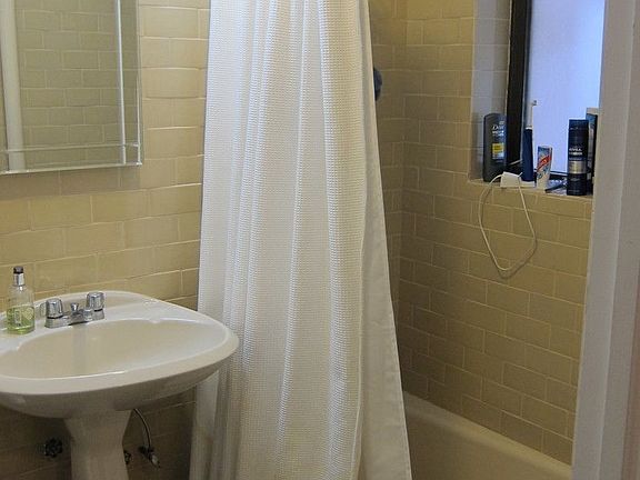 5th image of 295 W 11th St APT 2F
