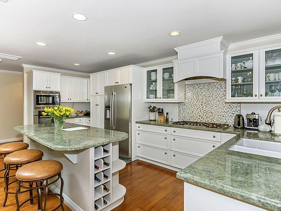 4th image of 639 Santa Camelia Dr