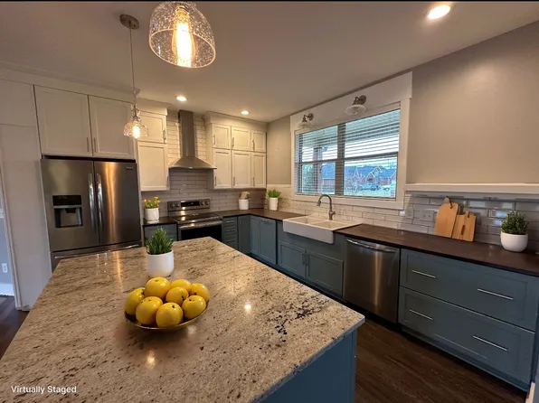 120 Golfers Cir, Portland, TN 37148