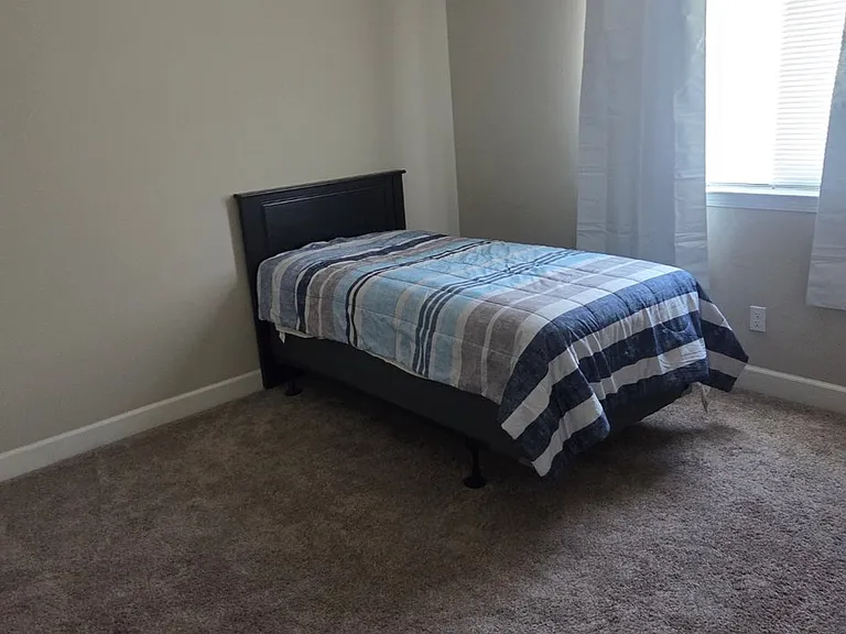 1 Michelangelo Dr — Photo 1