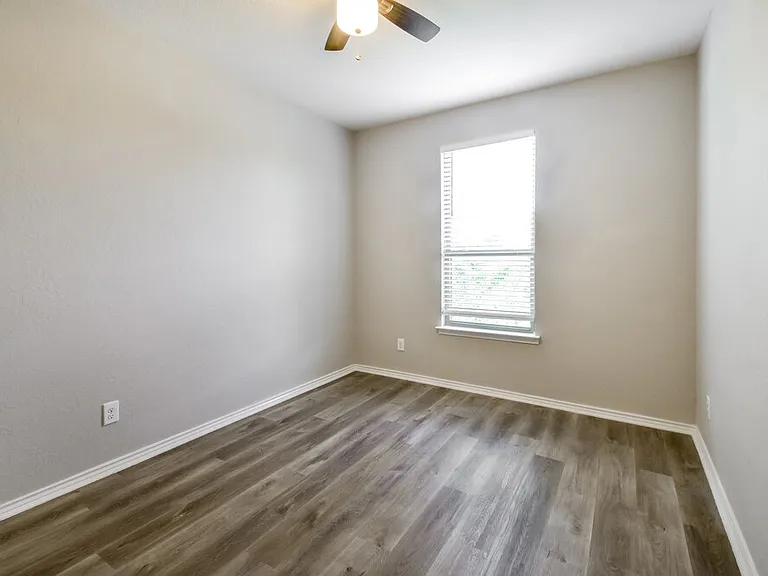 6839 Loma Blanca — Photo 17