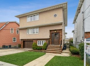734 3rd St, Secaucus, NJ 07094