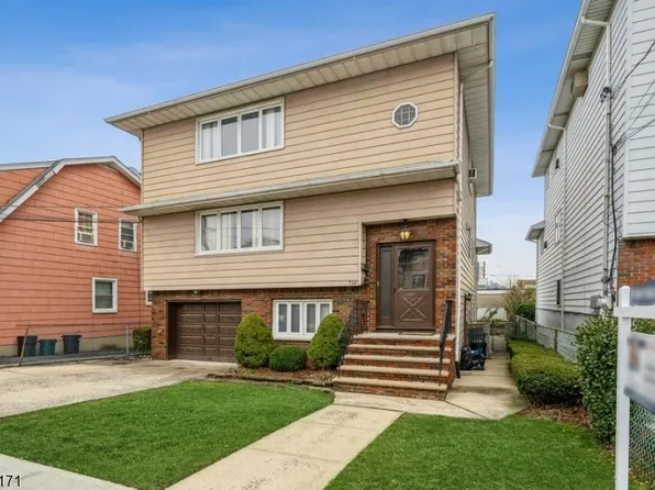 734 3Rd St, Secaucus Town, NJ 07094