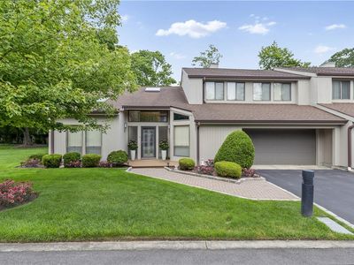 2 Southwood Court, Bay Shore, NY, 11706