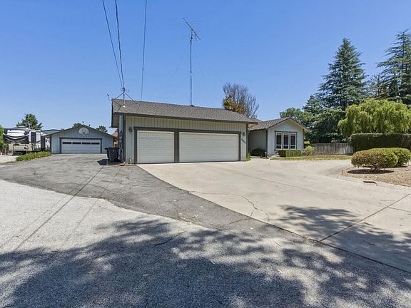 5th image of 1660 Sunnyslope Rd