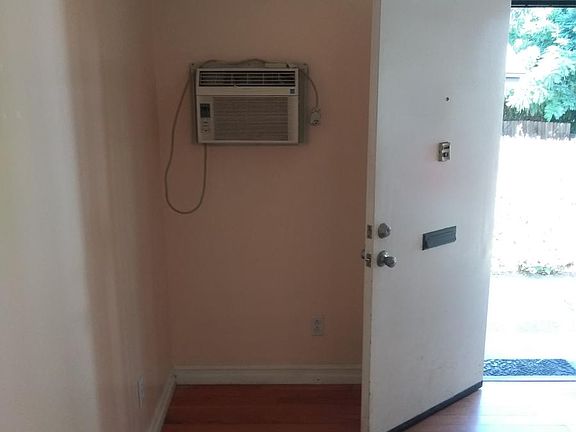 3rd image of 239 San Gabriel Ct