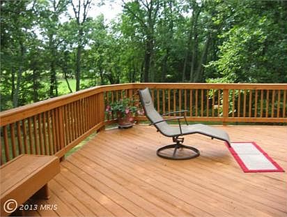 4th image of 7275 Greenbush Ln