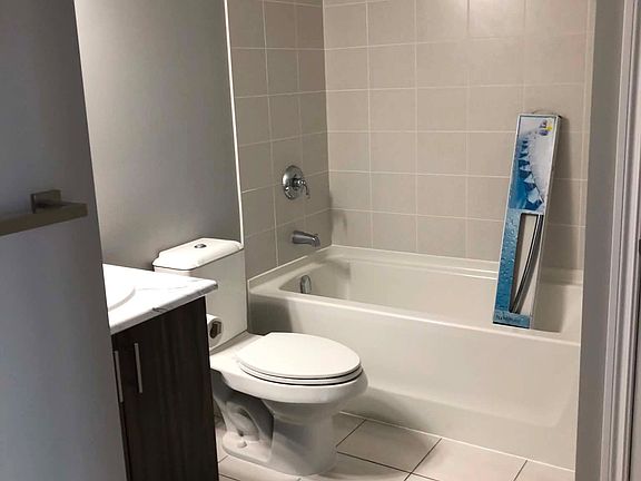 5th image of 716 Main St E #212