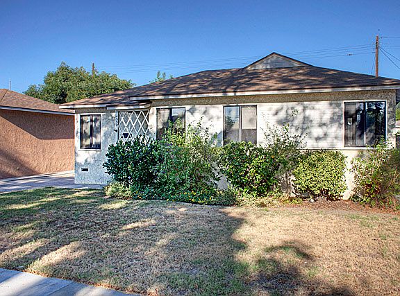 4th image of 4552 Eastbrook Ave