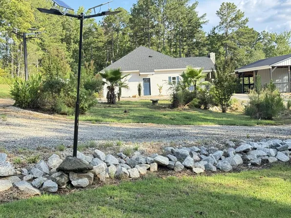 134 Carlton St, Greenwood, SC 29649