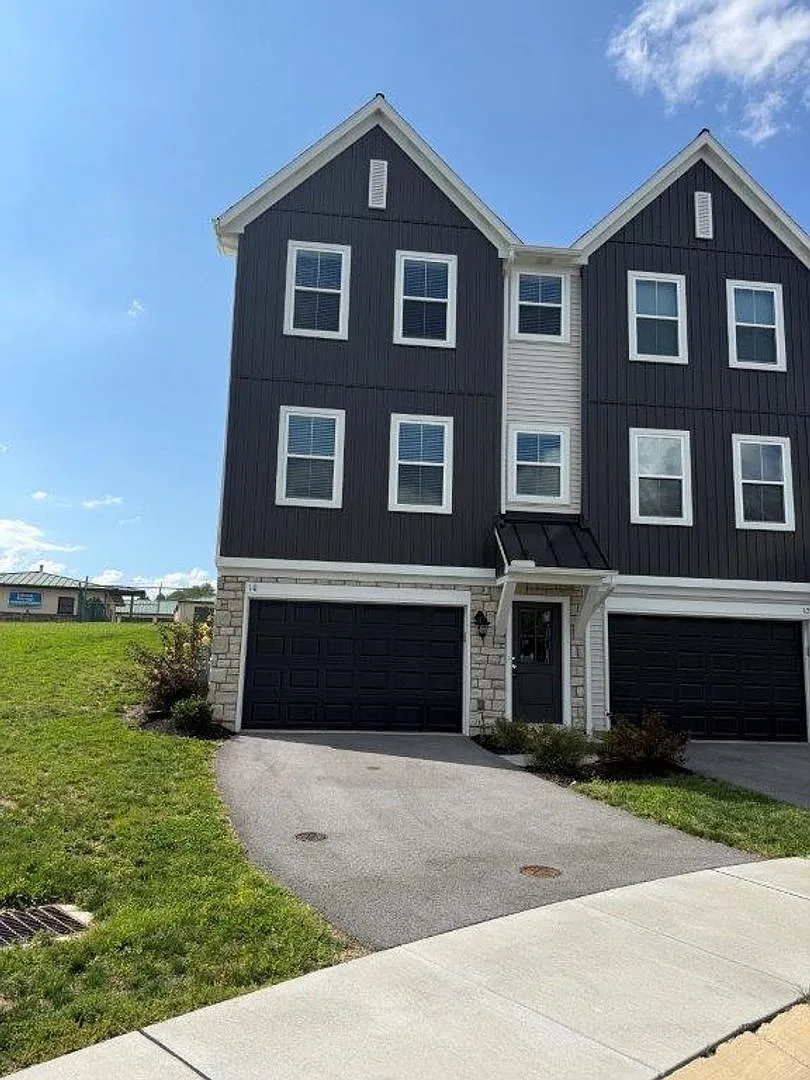 Carlisle Area School District Brand New Town-Home For Rent, 3 Bedrooms, 2.5 Bathrooms And 3 Stori... — Photo 1