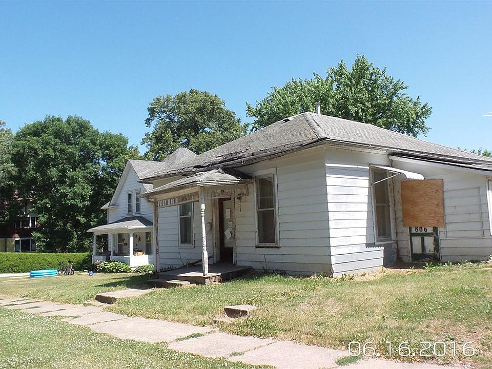 1st image of 806 E Washington Ave
