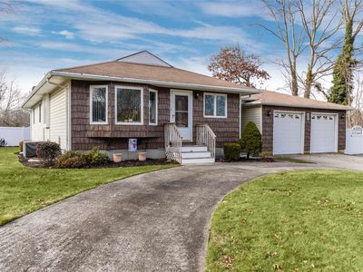 62 Ozone Street, Manorville, NY, 11949