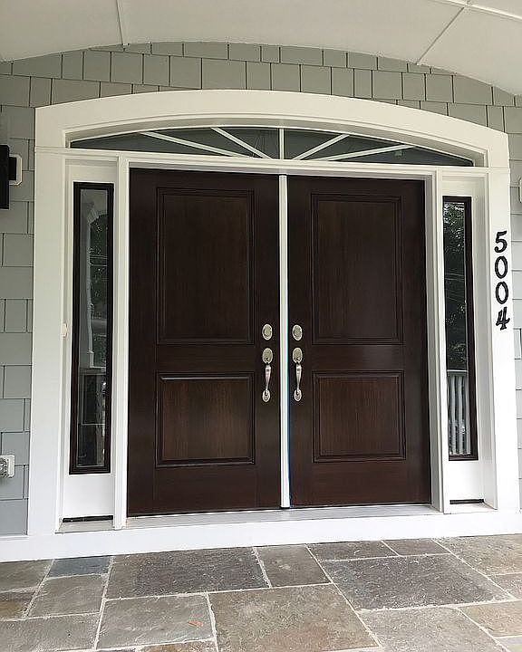 2nd image of 5004 Elsmere Pl