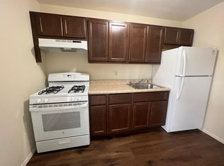 2 Ravena Ave #203, Riverside, RI 02915