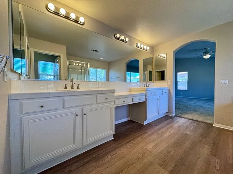 30906 Crystalaire Dr — Photo 38