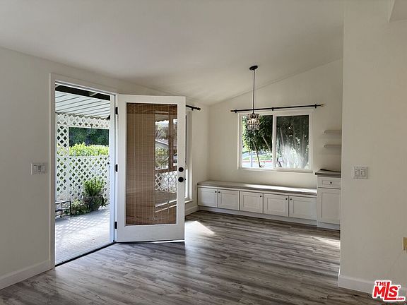 2nd image of 26707 Oak Crossing Rd Unit A