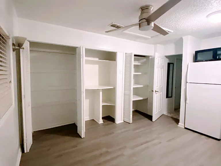 8222 Shriver Dr — Photo 2