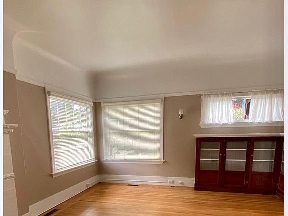 2nd image of 2200 Carleton St #2