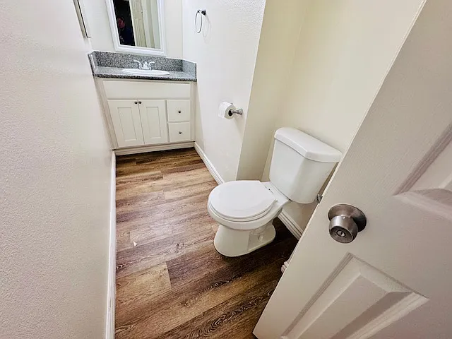 Bellflower Apartments — Photo 10