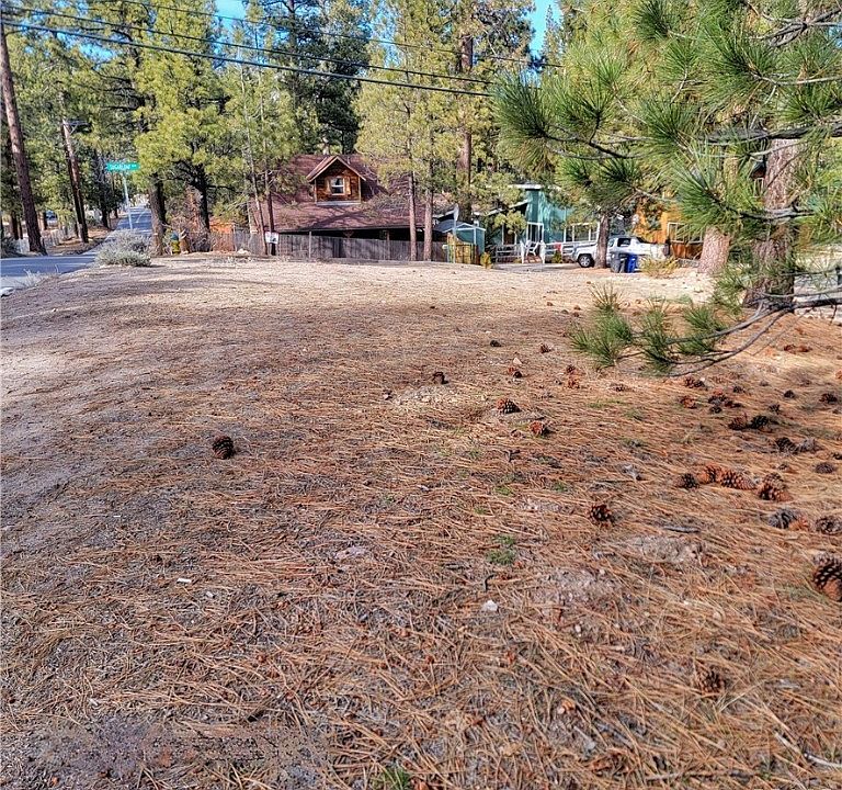 2nd image of 1140 W Sugarloaf Blvd
