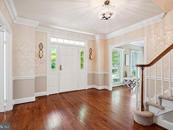 4th image of 15400 Meherrin Ct