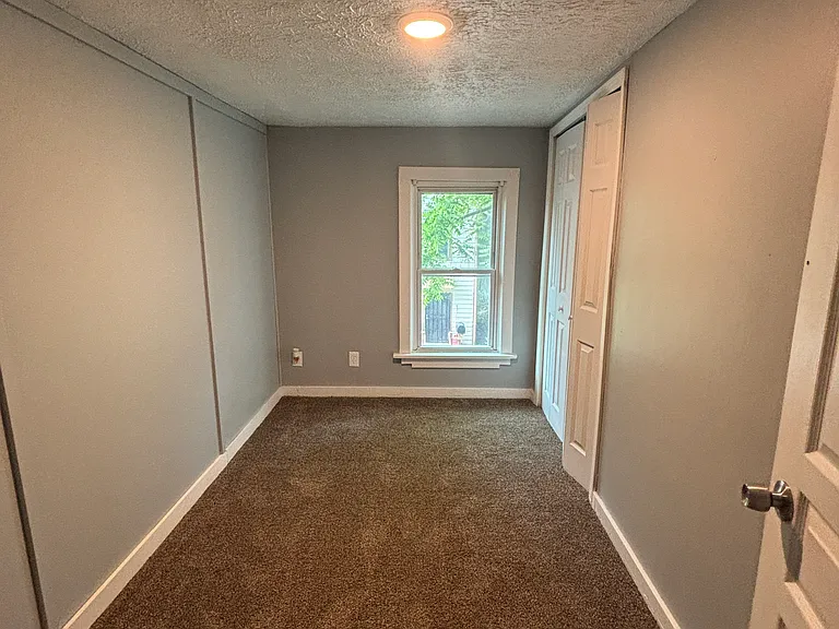 936 Ella Ct — Photo 9