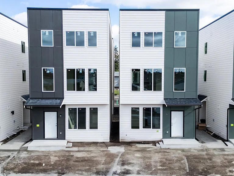 4315 S Alder St — Photo 8