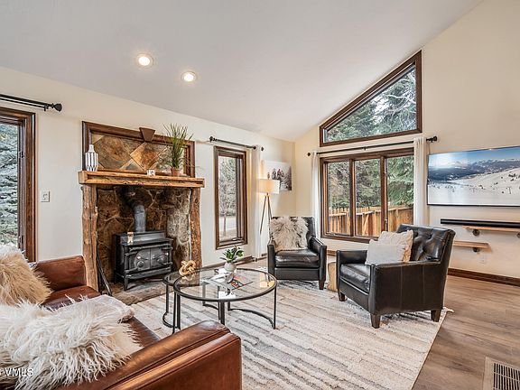 3rd image of 208 Stone Creek Dr #B