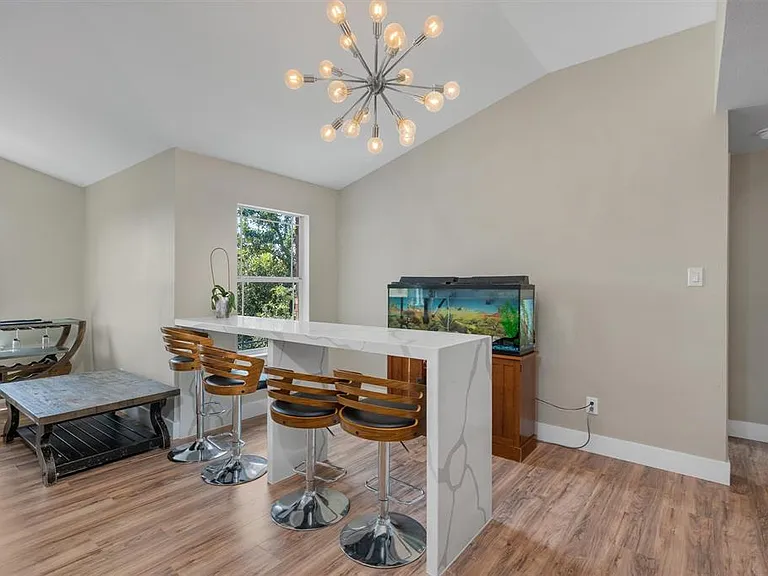 542 Centerbrook Pl — Photo 25