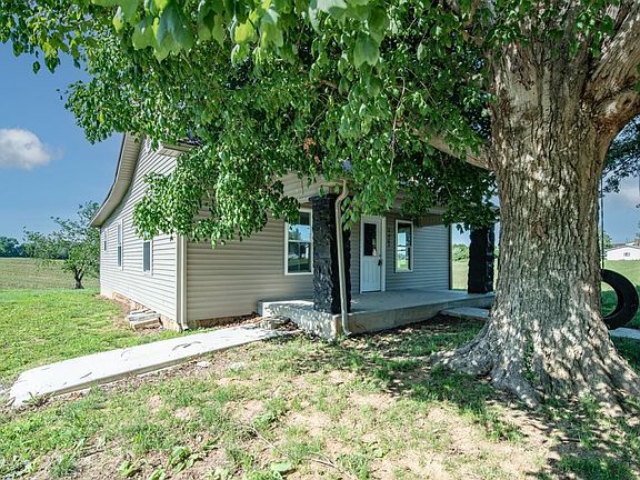 3rd image of 3963 Old Lexington Rd