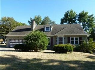 3501 W 73rd St, Prairie Village, KS 66208