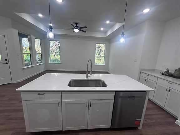 3rd image of 5717 San Jacinto Dr