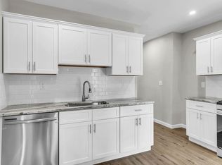 105 E Alvord St, Springfield, MA 01108