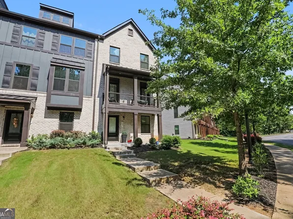 165 Climbing Ivy Cir, Fayetteville, GA 30214