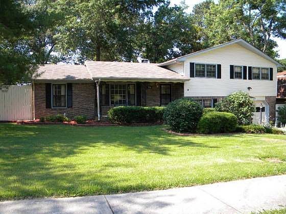 1st image of 708 Versailles Dr SE