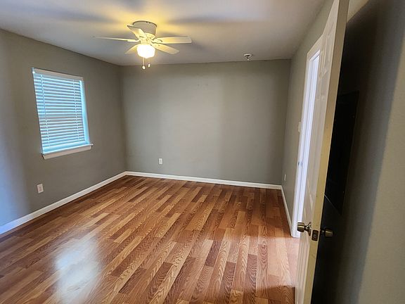 5th image of 1402 N 2nd St #4