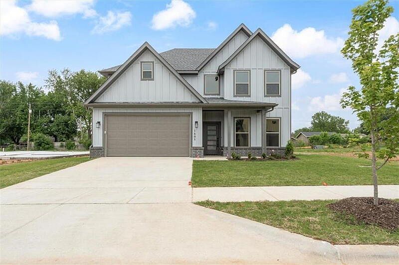 1st image of 1605 S 23rd Pl