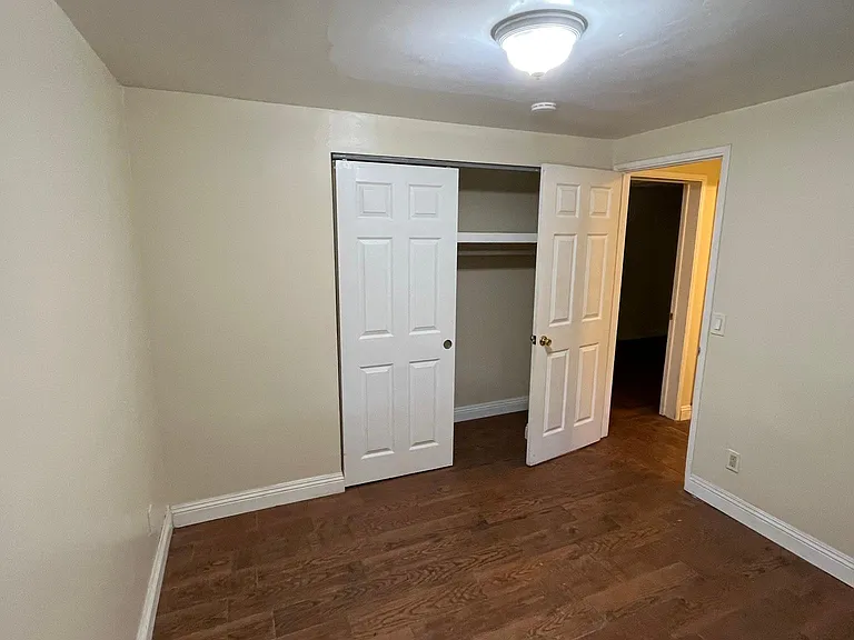 4225 Estrella Ave #6 — Photo 17