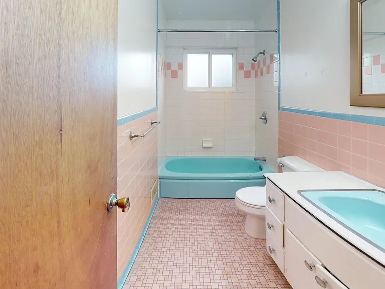 1326 S Sherman St #1 — Photo 8