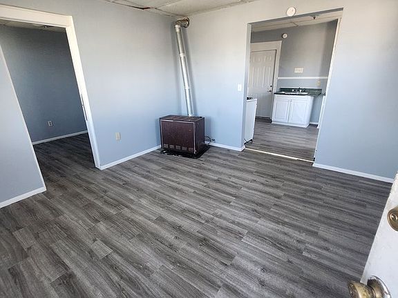 5th image of 713 E 13th St #3