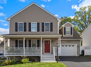 4 Cherry Blossom Cir, Worcester, MA 01605