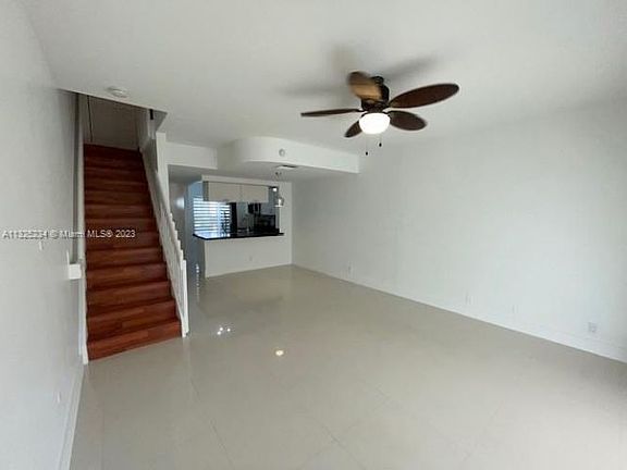 3rd image of 35 Simonton Cir #35