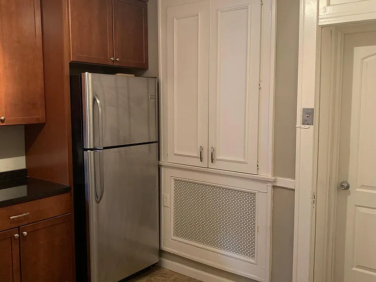 1212 Woodland Dr #2 — Photo 9