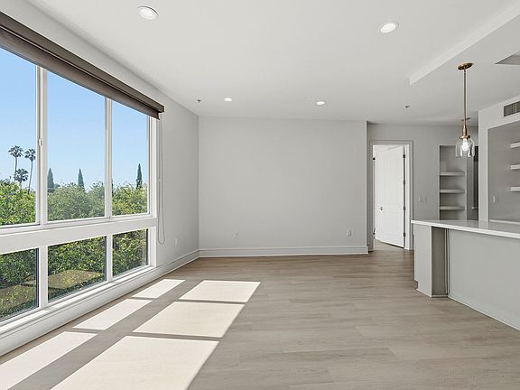 4th image of 5659 W 8th St #203