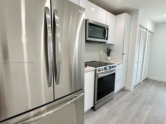 4th image of 20831 NW 28th Ave