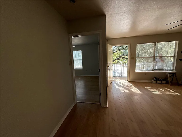 2907 Whisper Oaks Ln #D — Photo 9